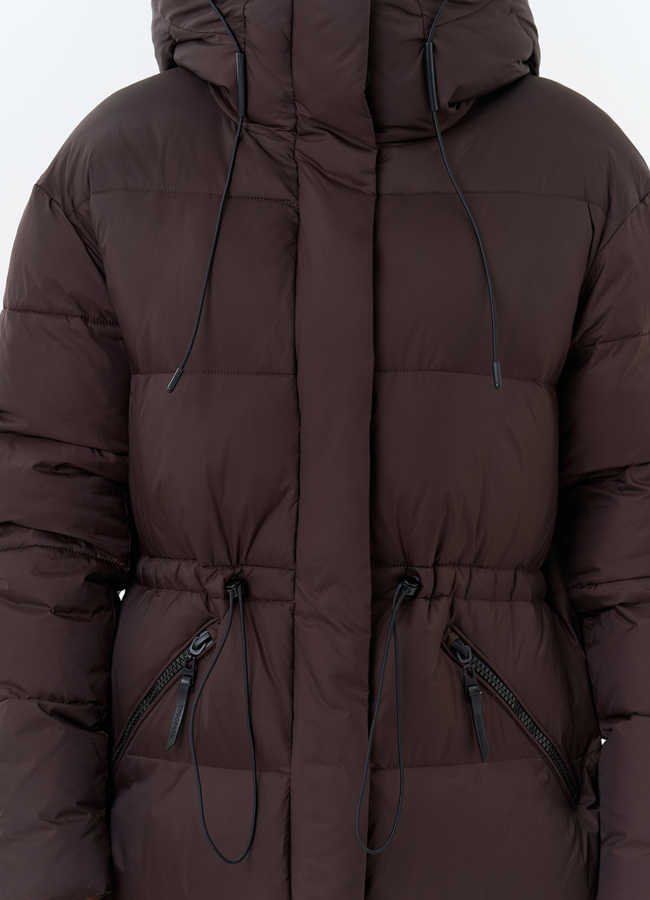 Женский пуховик коричневого цвета с капюшоном модель № 31936 универмаг малина