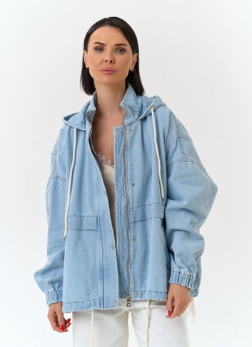 Женская джинсовая куртка с капюшоном Женская джинсовая куртка с капюшоном