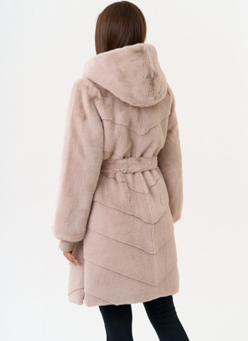 Женская шуба из эко меха с капюшоном