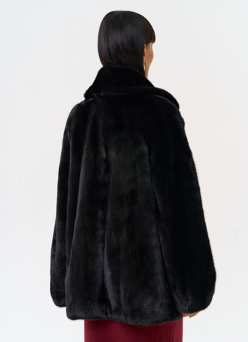 Женская шуба из скандинавской норки с английским воротником