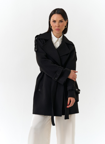 Женское укороченное пальто с английским воротником