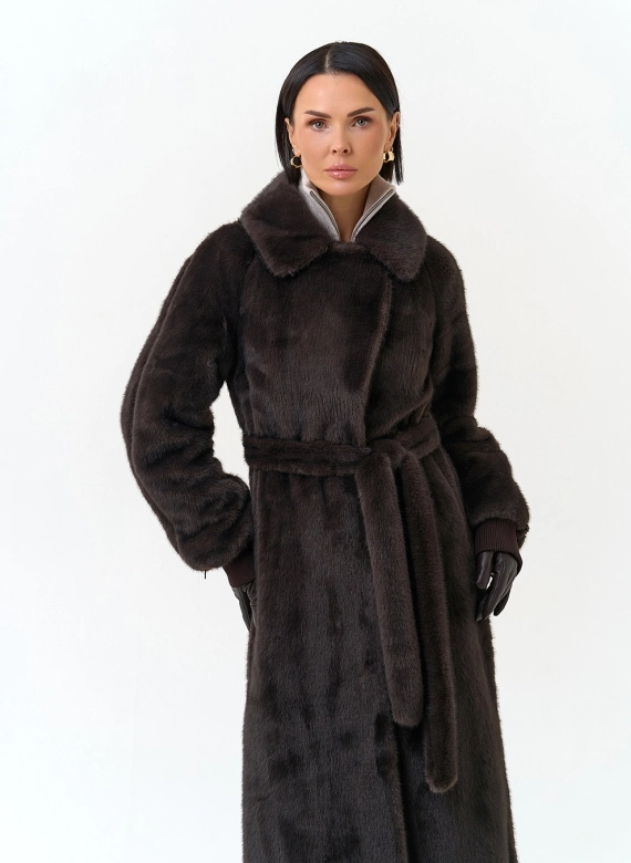 Женская шуба из эко меха со съемным капюшоном фото