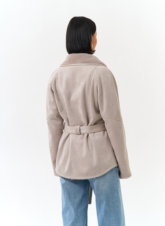 Женская дубленка из эко замши с поясом