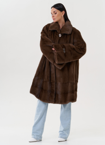 Женская шуба из меха норки