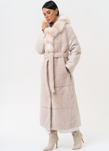 Комбинированное женское пальто из меха овчины с поясом