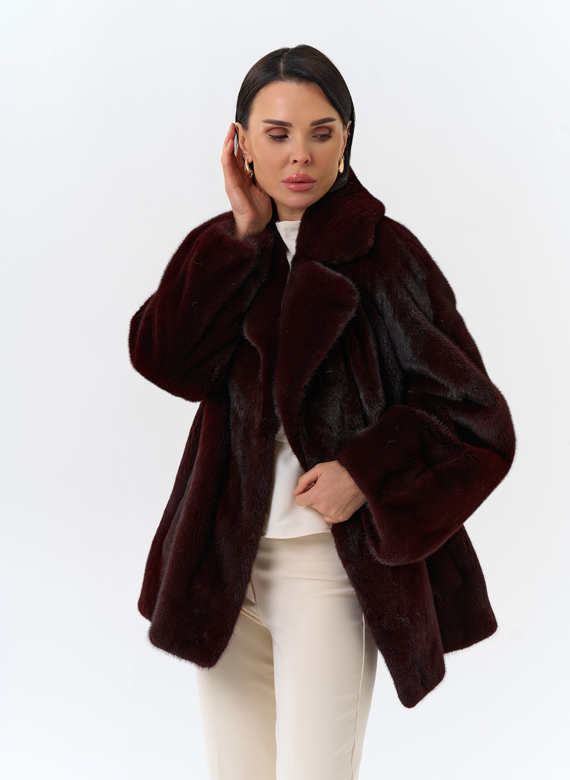 Женская шуба из скандинавской норки с английским воротником