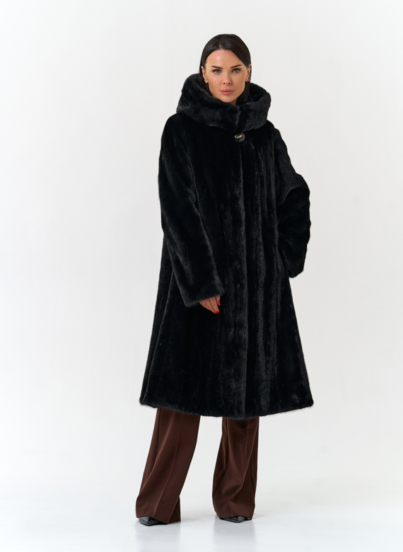 Шуба из меха норки с капюшоном