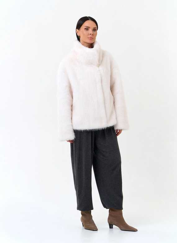 Женская шуба из эко меха фото