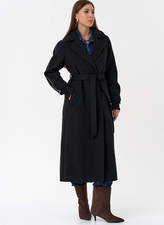 Женское пальто с декоративными молниями