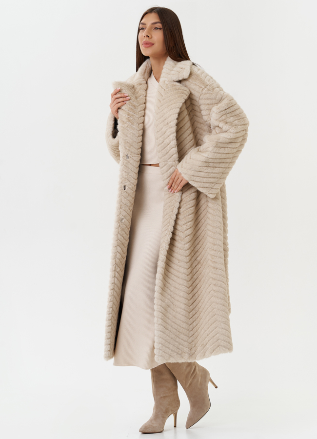 Длинное пальто из эко меха модель № 28451 универмаг малина