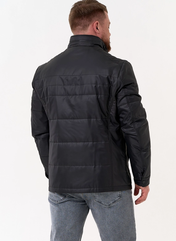 Мужская куртка с воротником стойкой