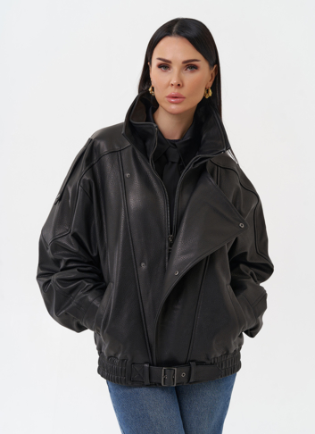 Объемная женская куртка из натуральной кожи