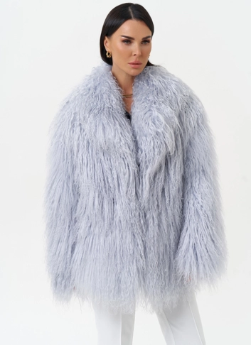 Женская шуба из меха ламы