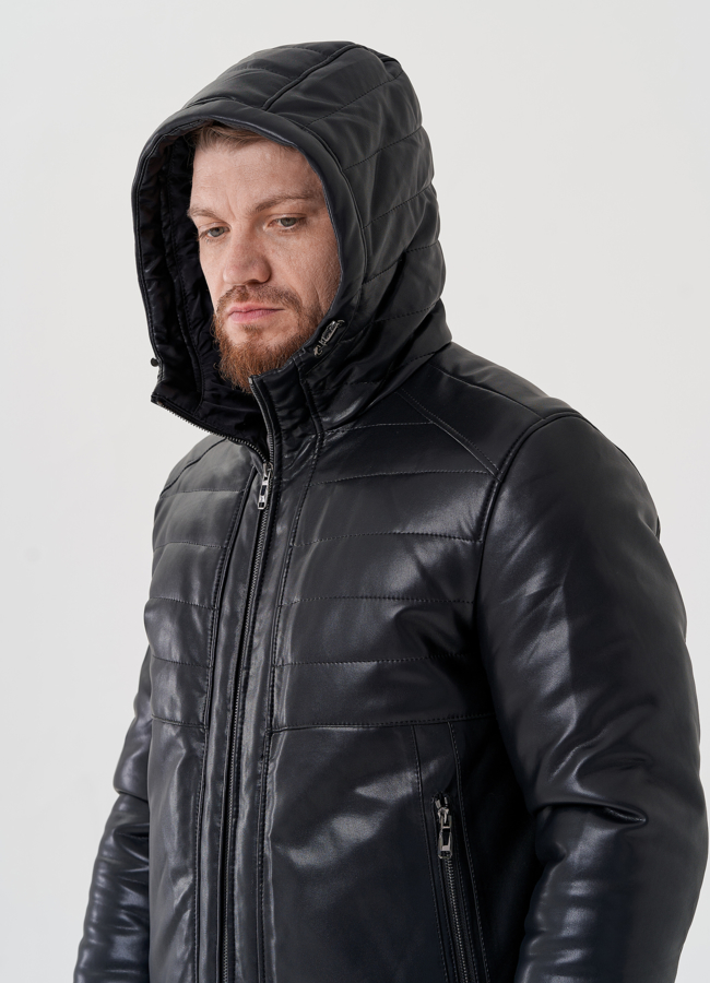 Мужская куртка из эко кожи с капюшоном  модель № 24468 в рассрочку