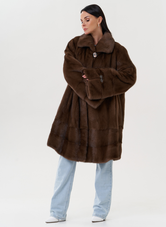 Женская шуба из меха норки