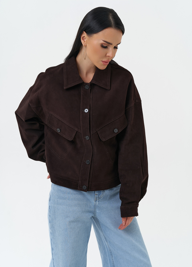 Женская куртка из натуральной замши коричневого цвета модель № 30321 меха малина